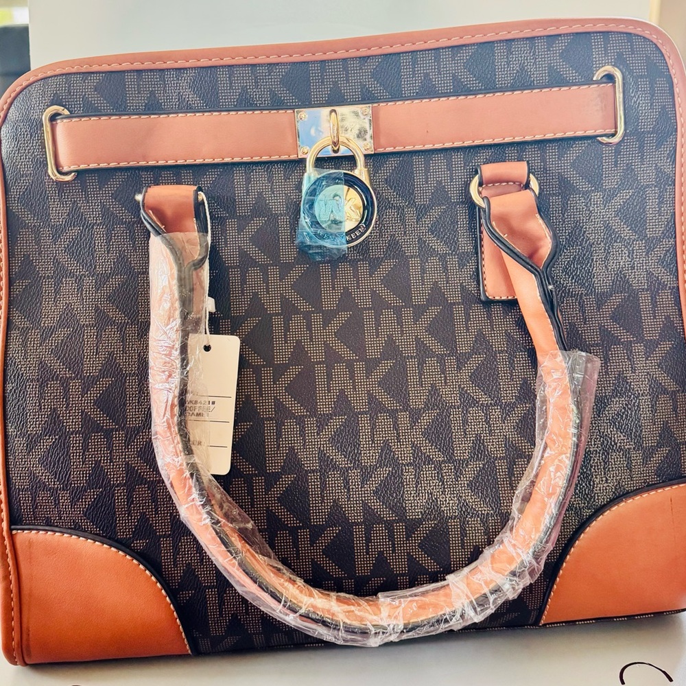 Wendy Keen Large Lock Tote NWT